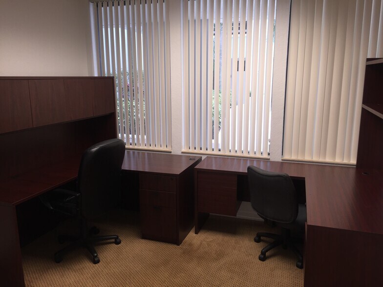 More Photos Of 2295 NW Corporate Blvd, Boca Raton Office Residential For Lease