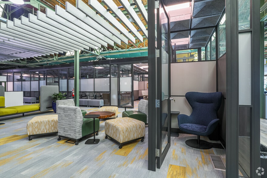 More Photos Of 725 Prudden St, Lansing Office For Lease