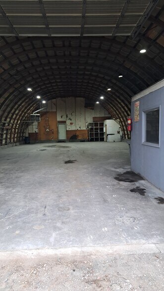 More Photos Of 1987 Farm To Market Rd, Kalispell Industrial For Lease