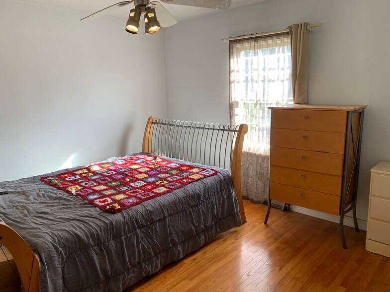 More Photos Of 1826 Wellington Rd, Los Angeles Specialty For Sale