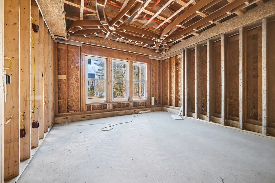 More Photos Of 173 High Plain St, Walpole Office For Sale