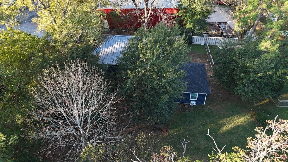 More Photos Of 18002 Kuykendahl Rd, Spring Showroom For Sale