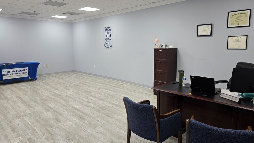 More Photos Of 44335 Premier Plz, Ashburn Medical For Sale