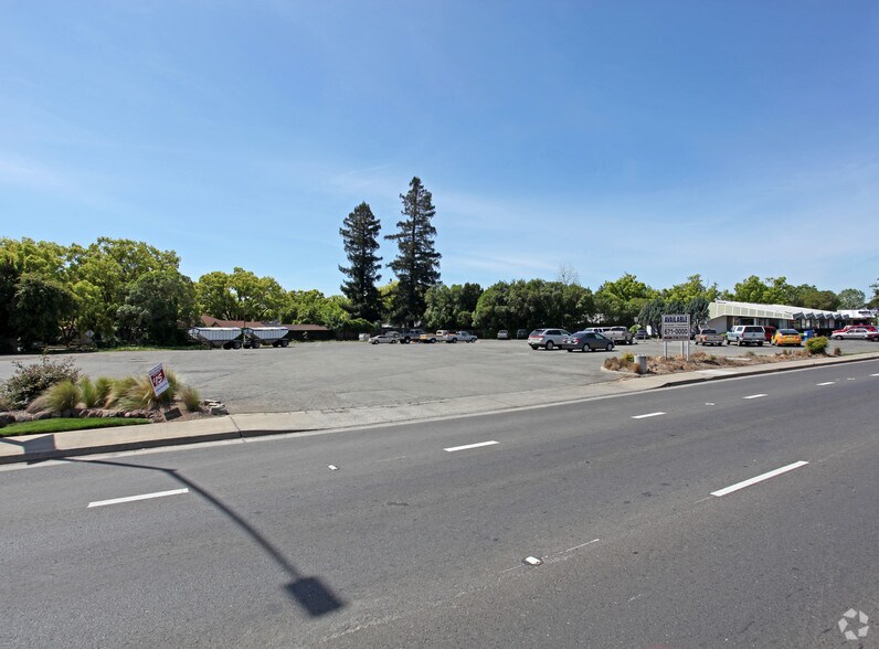 More Photos Of 590 Colusa Ave, Yuba City Land For Lease