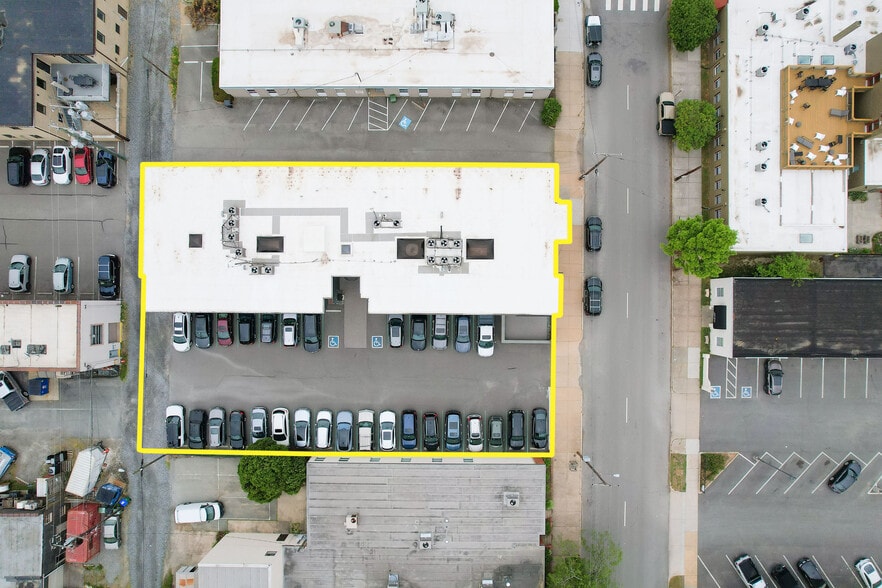 More Photos Of 3117 W Clay St, Richmond Loft Creative Space For Sale
