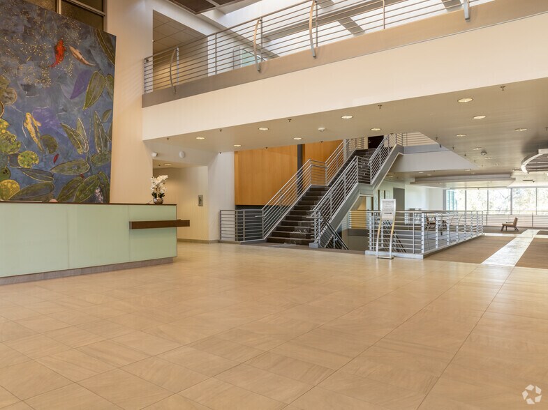 More Photos Of 27200 Tourney Rd, Valencia Office For Lease