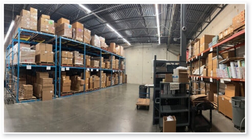 More Photos Of 3001 Dairy Dr, Madison Warehouse For Lease
