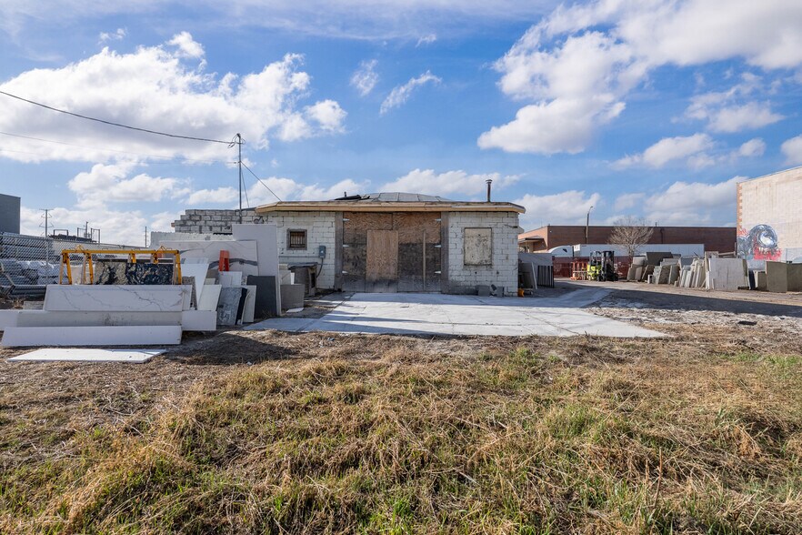 More Photos Of 1031 W 46th Ave, Denver Warehouse For Sale