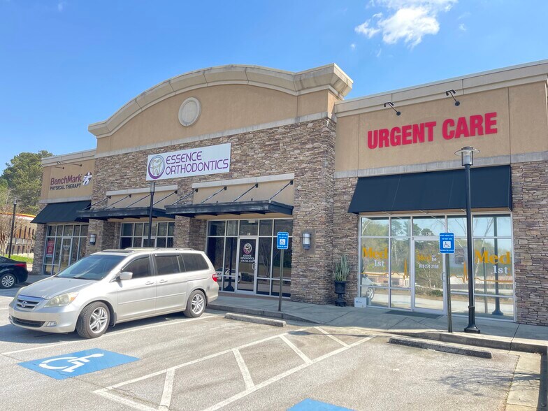 Primary Photo Of 26 Carriage Oaks Dr, Tyrone Storefront For Sale