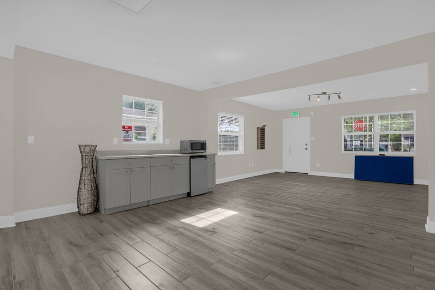 More Photos Of 1501 E Robinson St, Orlando Office Residential For Lease