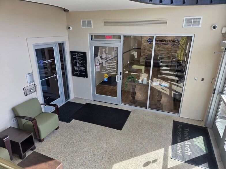 More Photos Of 135 W Dorothy Ln, Kettering Medical For Sale