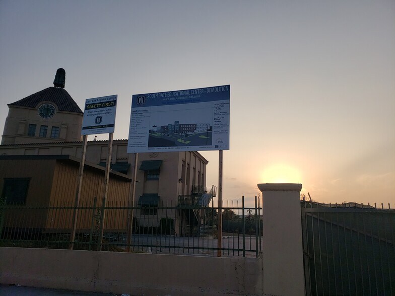 More Photos Of 8714 Santa Fe Ave, South Gate General Retail For Sale