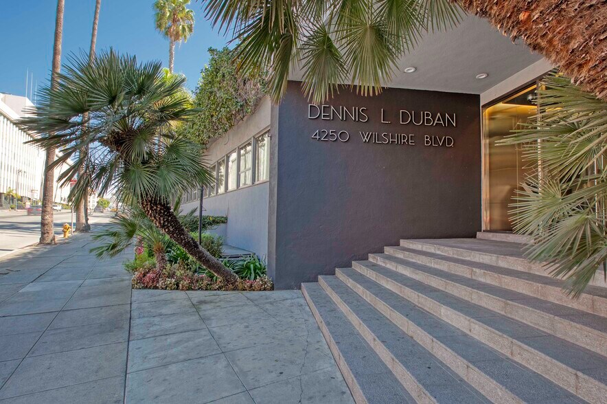 More Photos Of 4250 Wilshire Blvd, Los Angeles Office For Lease