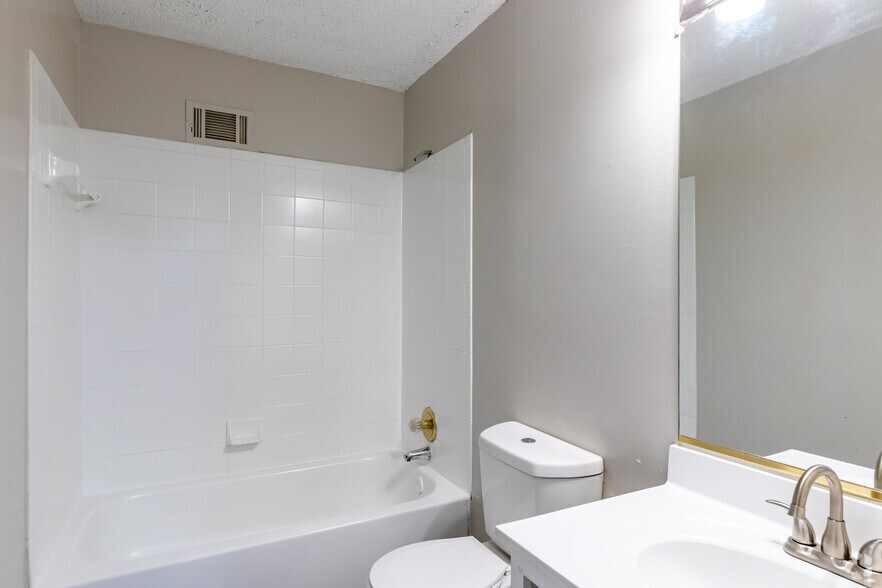 More Photos Of 50 Mount Zion Rd, Atlanta Apartments For Sale