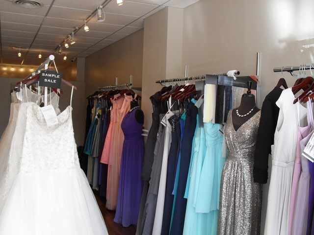 More Photos Of 4640-4650 Oakton St, Skokie Storefront For Lease