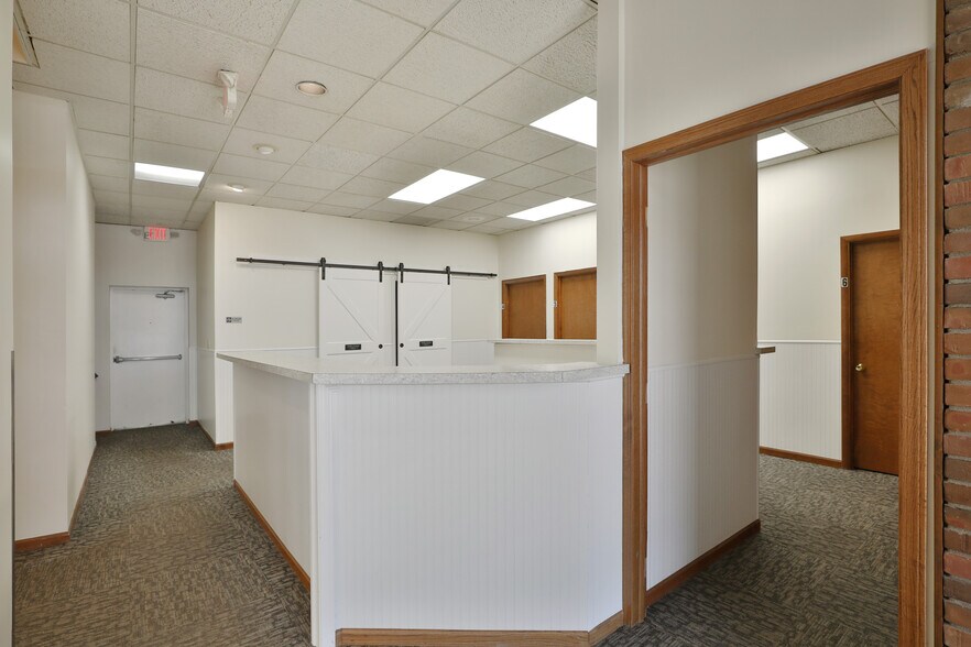 More Photos Of 1600 Sheridan Dr, Lancaster Medical For Sale