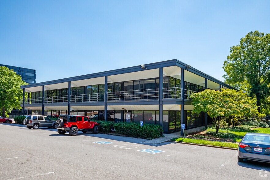 More Photos Of 1100 Kermit Dr, Nashville Office For Lease