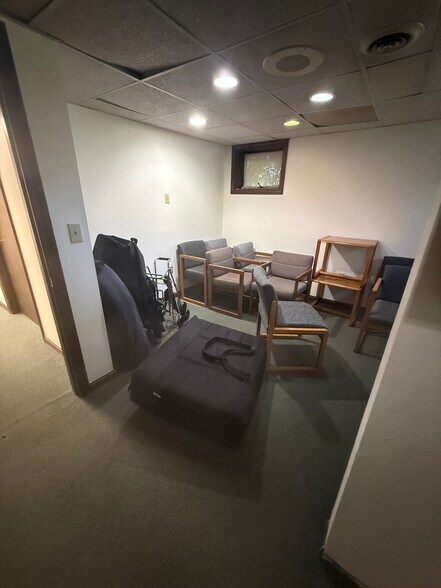 More Photos Of 364 Boston Tpke, Shrewsbury Office For Lease
