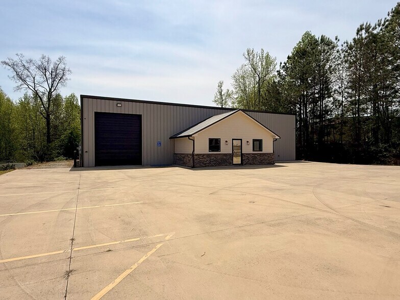 More Photos Of 62 Ralph Hicks Cir, Jasper Industrial For Lease