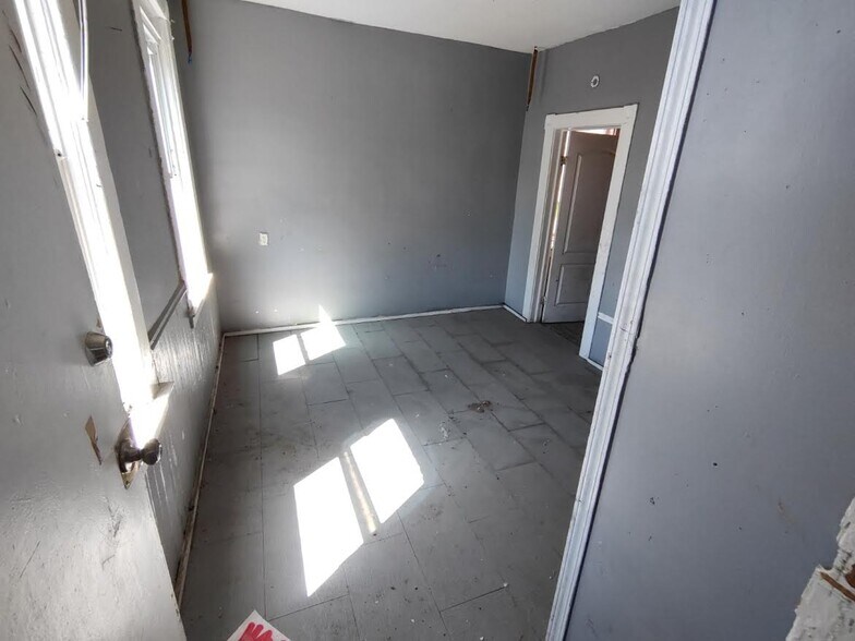 More Photos Of 1310 Bleecker St, Utica Apartments For Sale