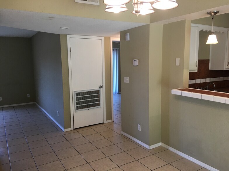 More Photos Of 4 Grand Lake Dr, Afton Apartments For Sale