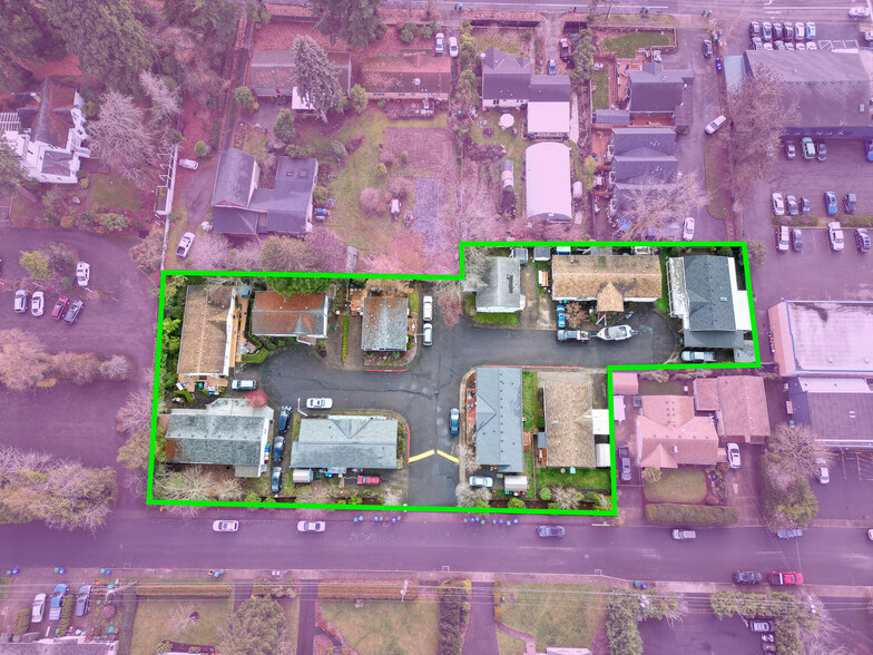 Primary Photo Of 3016 SE Holly Ave, Milwaukie Multifamily For Sale