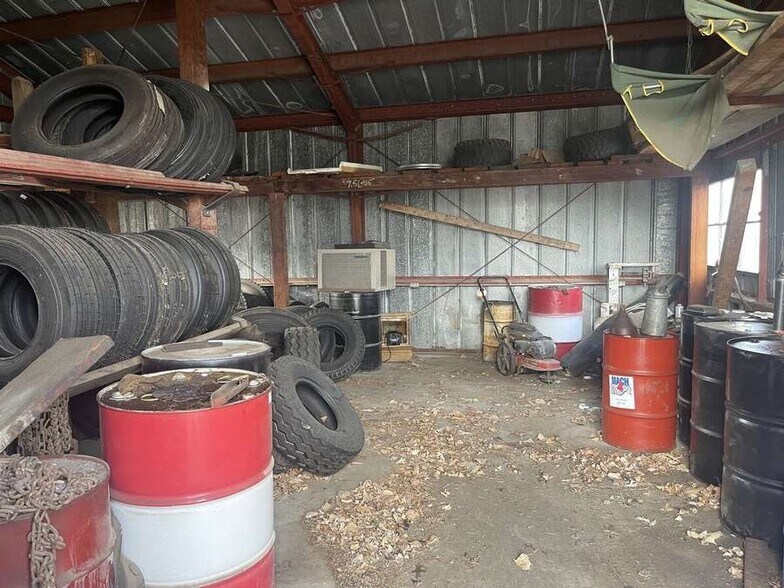 More Photos Of 402 E Main St, Chambers Service Station For Sale