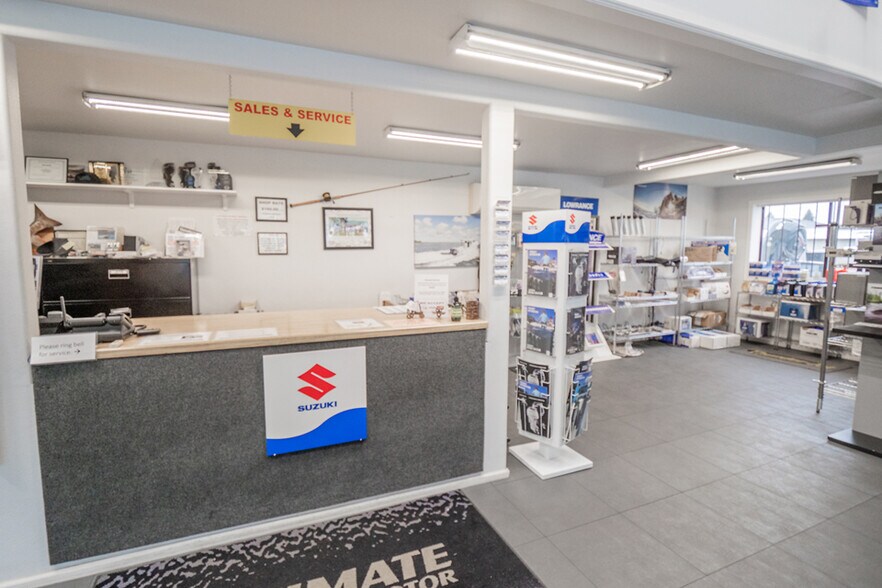 More Photos Of 1700 Highway 99 N, Eugene General Retail For Sale
