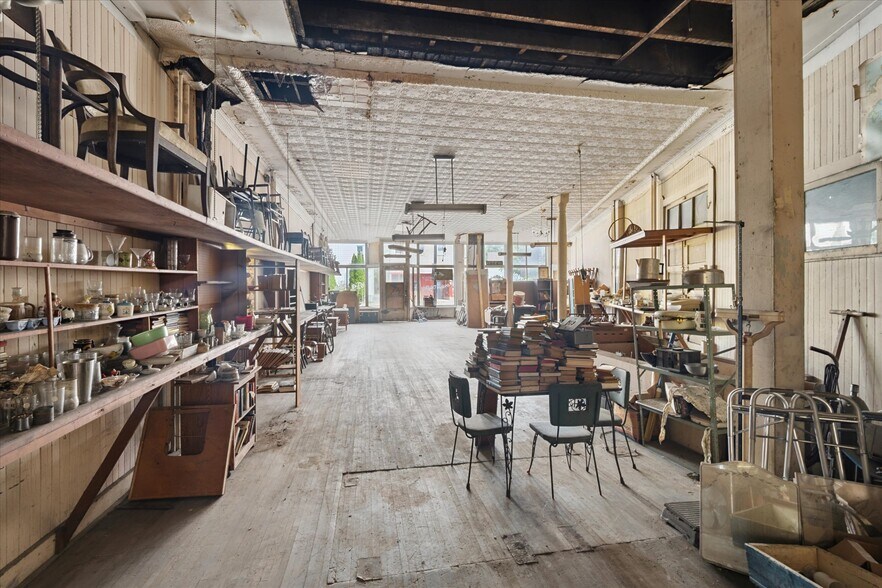 More Photos Of 5505 Lorain Ave, Cleveland Storefront Retail Residential For Sale