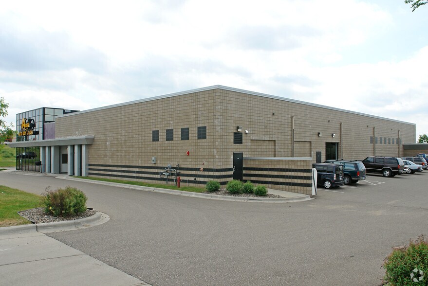 More Photos Of 15129 Foliage Ave, Apple Valley Auto Repair For Sale