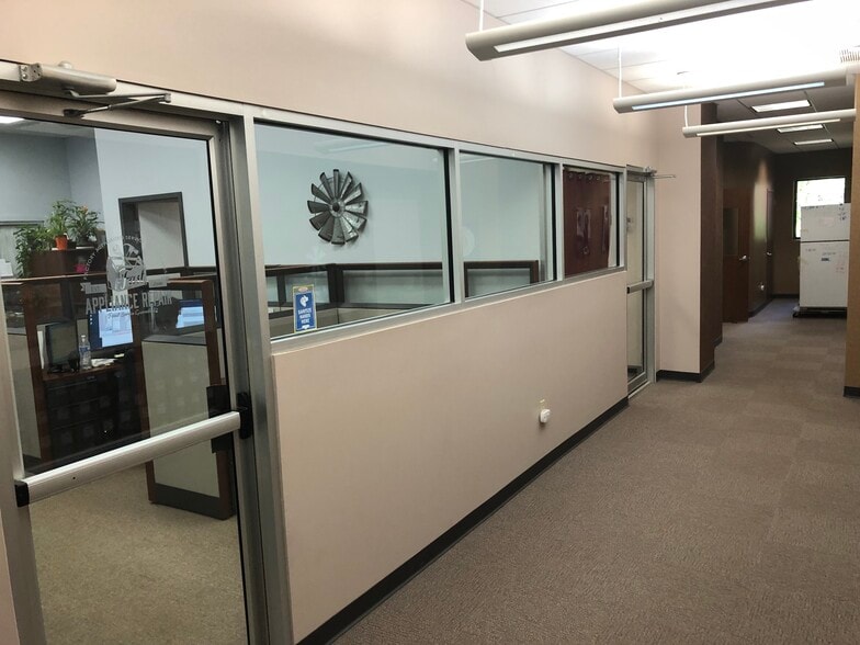 More Photos Of 2200 N 11th St, Reading Flex For Sale