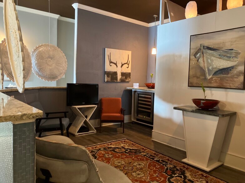 More Photos Of 5721 Winsome Ln, Houston Freestanding For Sale