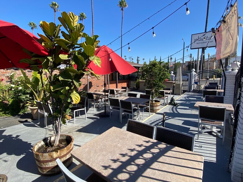 More Photos Of 1805 University Ave, Riverside Restaurant For Sale