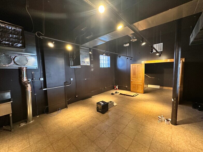 More Photos Of 238 N Broadway, Denver Storefront Retail Office For Lease