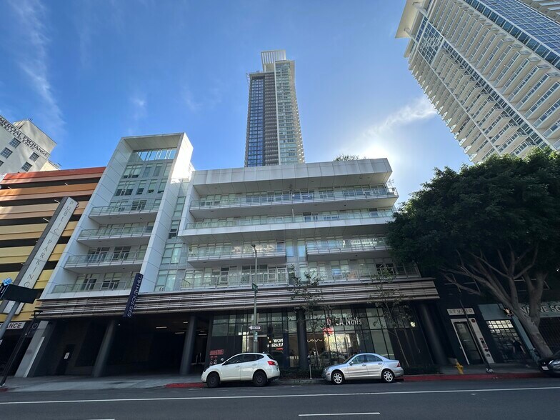 More Photos Of 825 S Hill St, Los Angeles Apartments For Lease