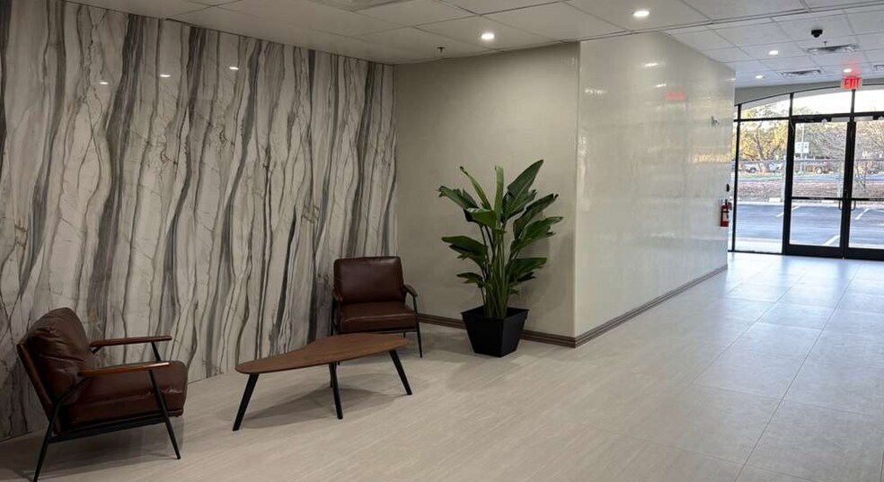More Photos Of 2511 N Loop 1604, San Antonio Office Residential For Lease