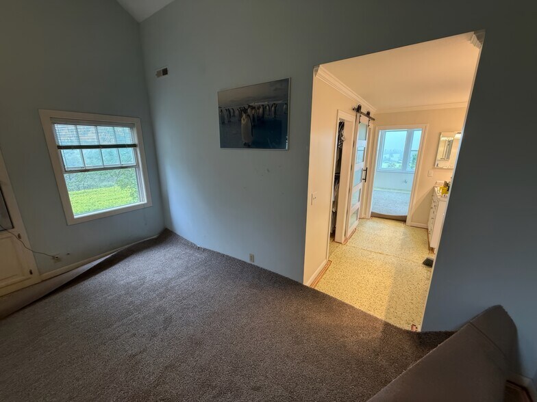 More Photos Of 10580 Dickson Rd, Plymouth Winery Vineyard For Sale