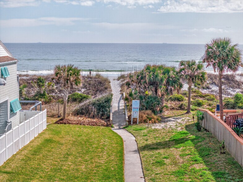 More Photos Of 123 Margaret St, Neptune Beach Multifamily For Sale