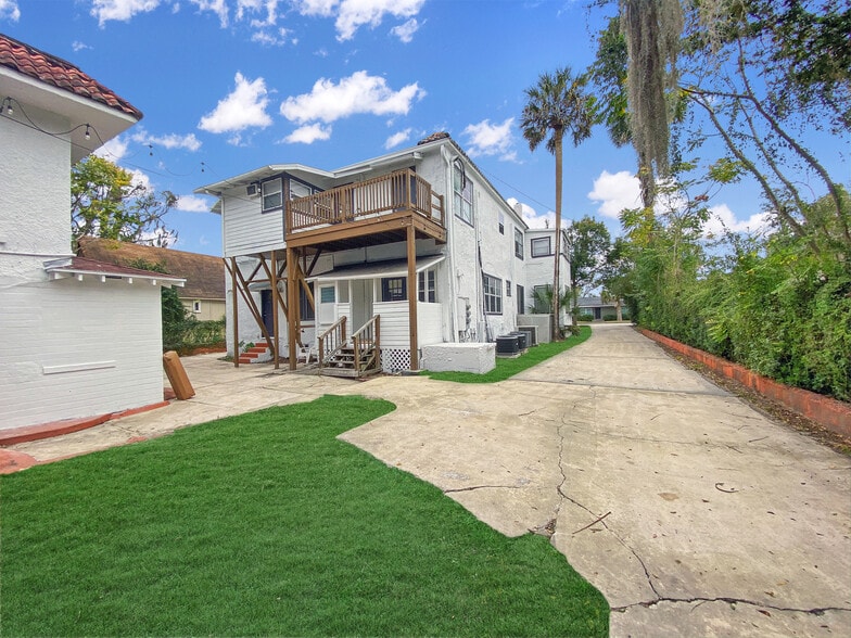More Photos Of 408 W Howry Ave, Deland Apartments For Sale