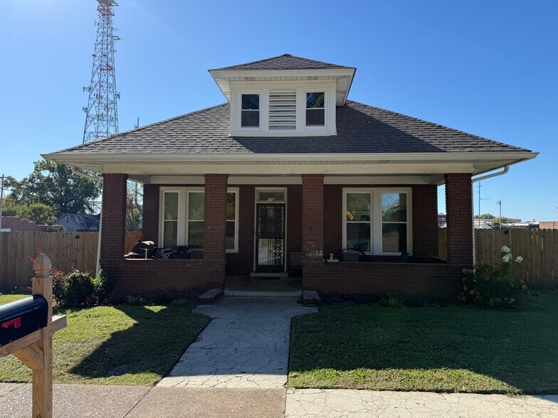 More Photos Of , Jackson Specialty For Sale