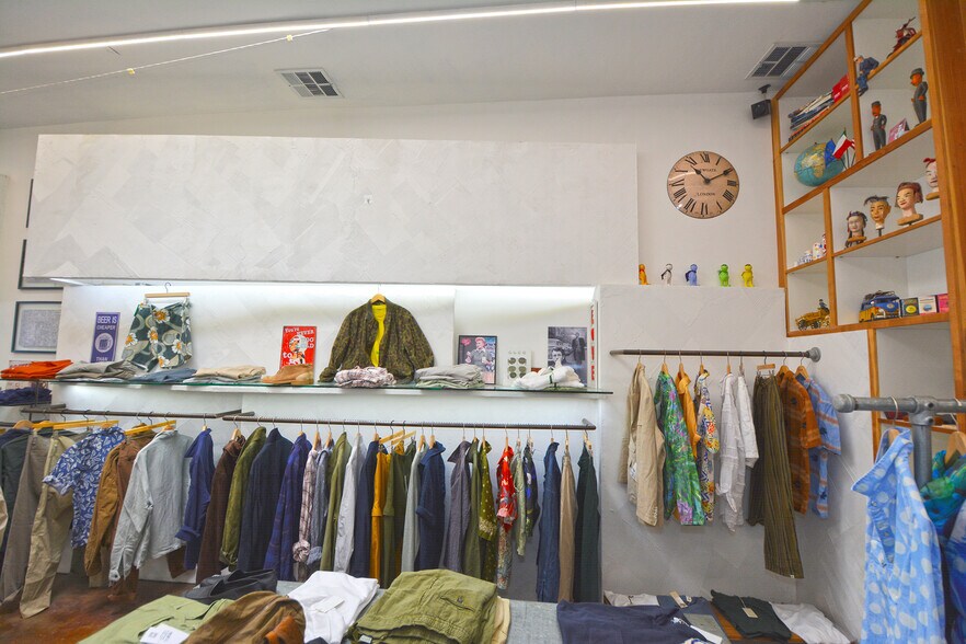 More Photos Of 8358-8360 W 3rd St, Los Angeles Storefront For Lease