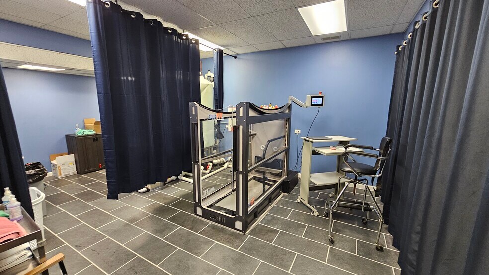 More Photos Of 1816 170th St, Hazel Crest Medical For Sale