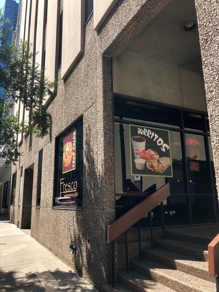More Photos Of 501 Union St, Nashville Office For Lease