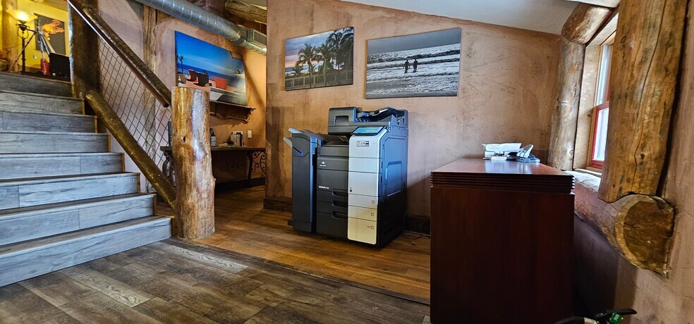 More Photos Of 11734 Schriber Rd, Buda Office For Lease