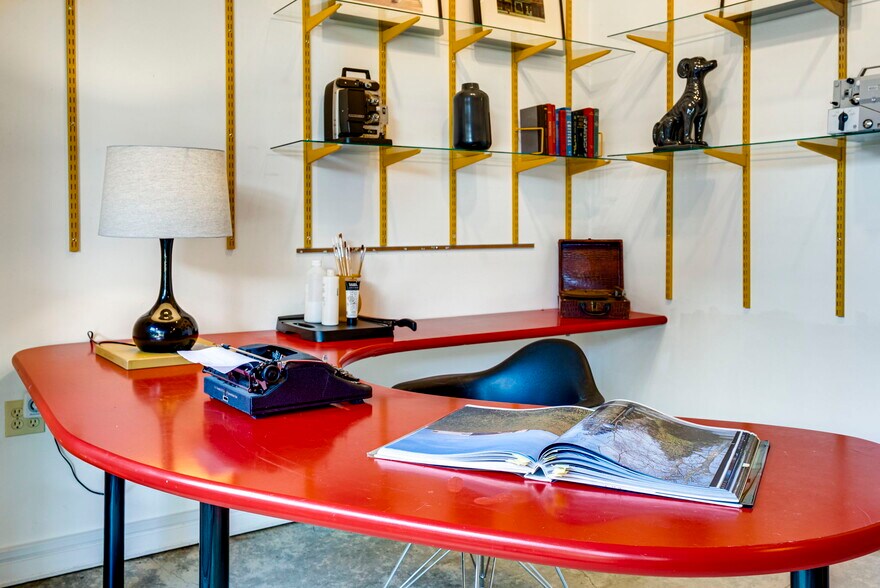 More Photos Of 1825 SE 7th Ave, Portland Loft Creative Space For Sale