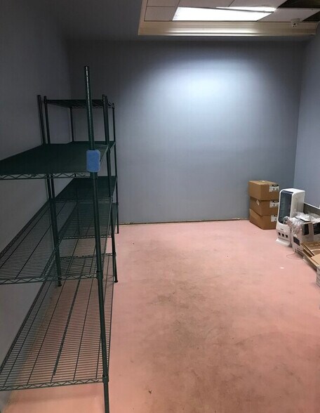 More Photos Of 2360 Pulaski Hwy, North East Restaurant For Sale