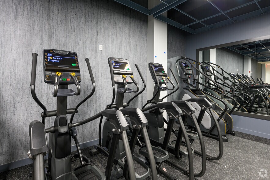 More Photos Of 515 King St, Alexandria Office For Lease