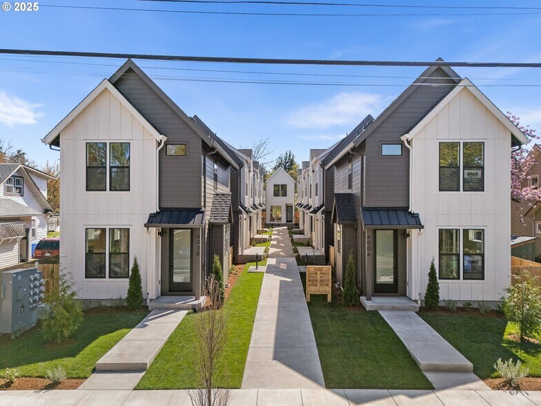 More Photos Of 6014 Mason St, Portland Multifamily For Sale