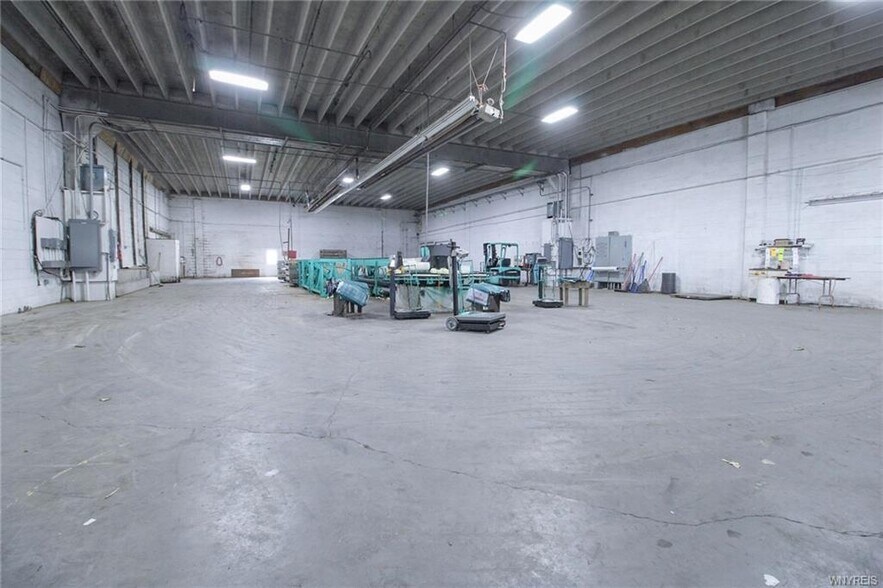 More Photos Of 2231 Youngstown Wilson rd, Ransomville Flex For Sale
