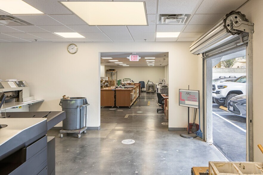 More Photos Of 1734-1746 S Sepulveda Blvd, Los Angeles Storefront Retail Office For Lease